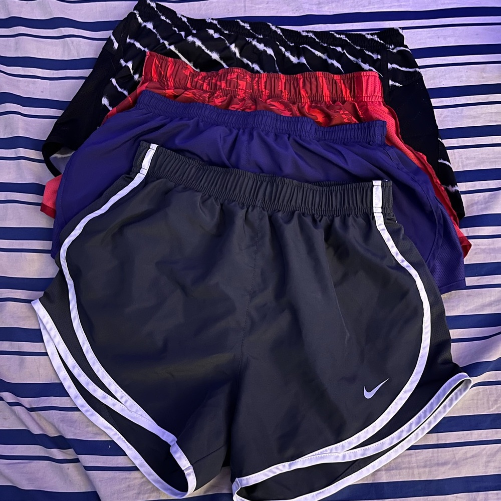 bundle of nike/old navy dri-fit shorts